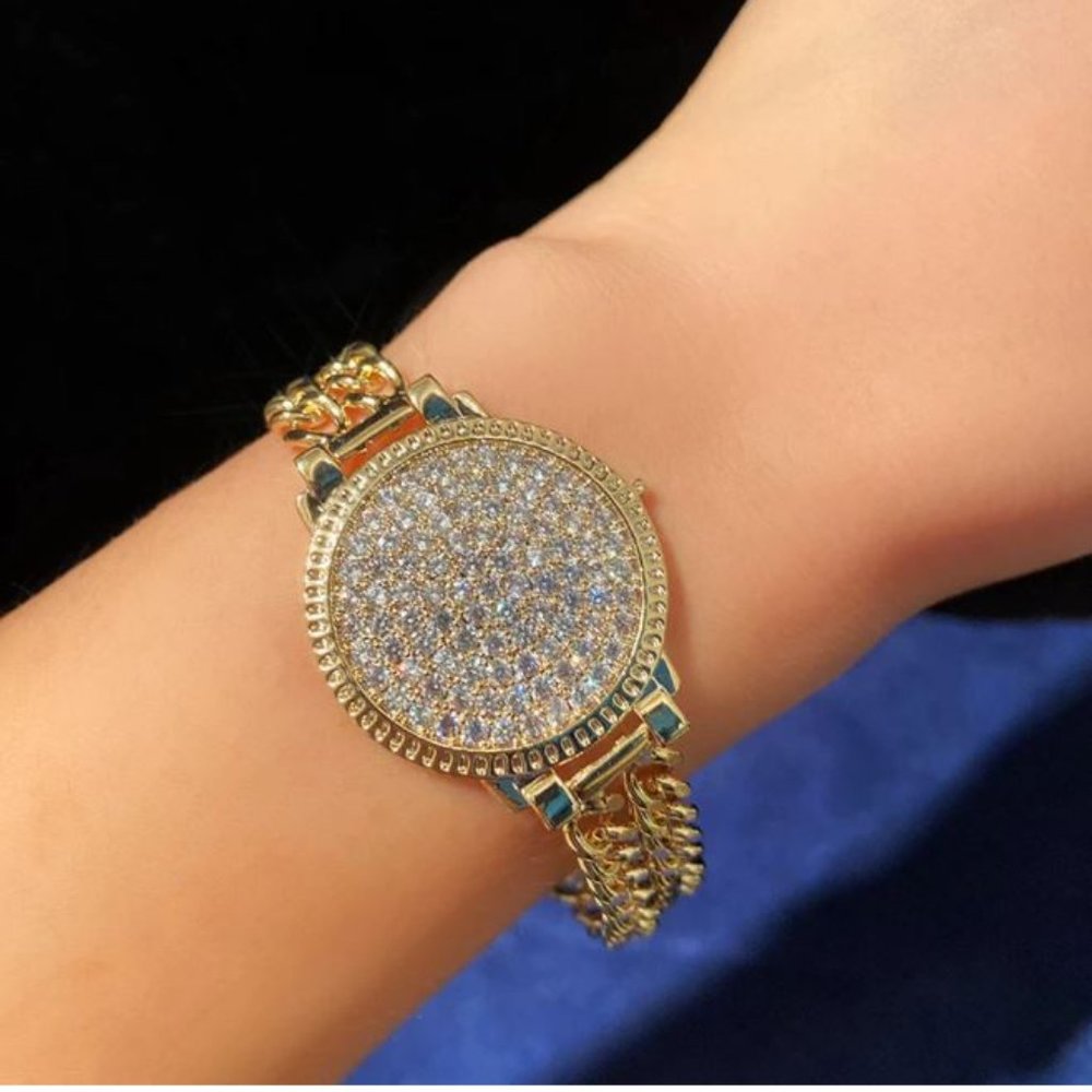Gorgeous Crystal Watch Face Rhinestone Bracelet - Picture 2 of 5